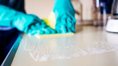 Deep cleaning treatment for carpet stains in an urban property